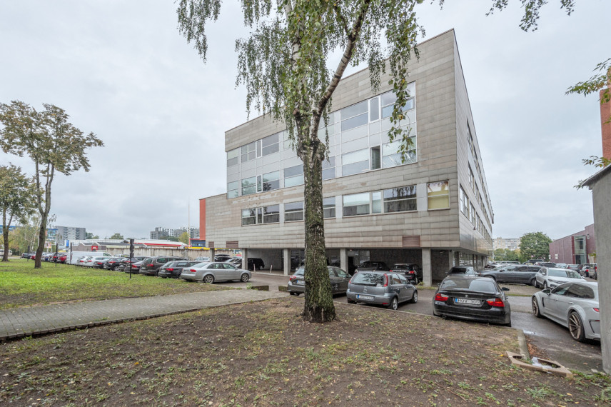 Nuomojamos administracinės, paslaugų, prekybos patalpos Kareivių g., Žirmūnai, Vilniaus m., Vilniaus m. sav., 53.12 m2 ploto 1