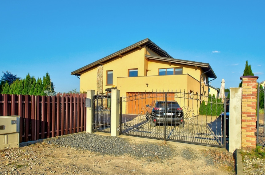 Parduodamas namas Kazio Bizausko g., Pavilnyje, Vilniuje, 254 kv.m ploto 30