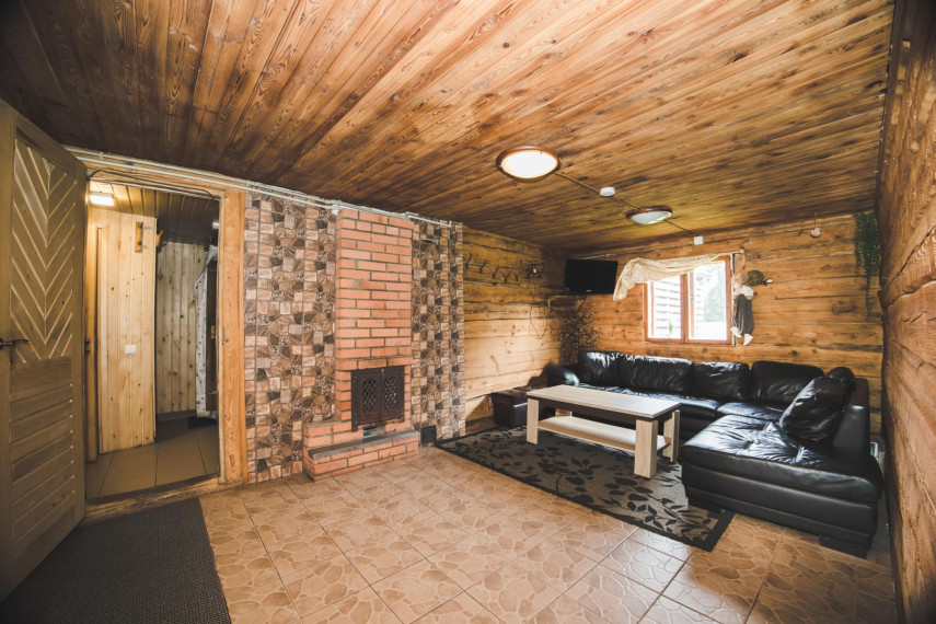 Parduodamas namas Miško g., Albertavos k., Jonavos r. sav., 359.06 m² ploto 4 kambariai 17