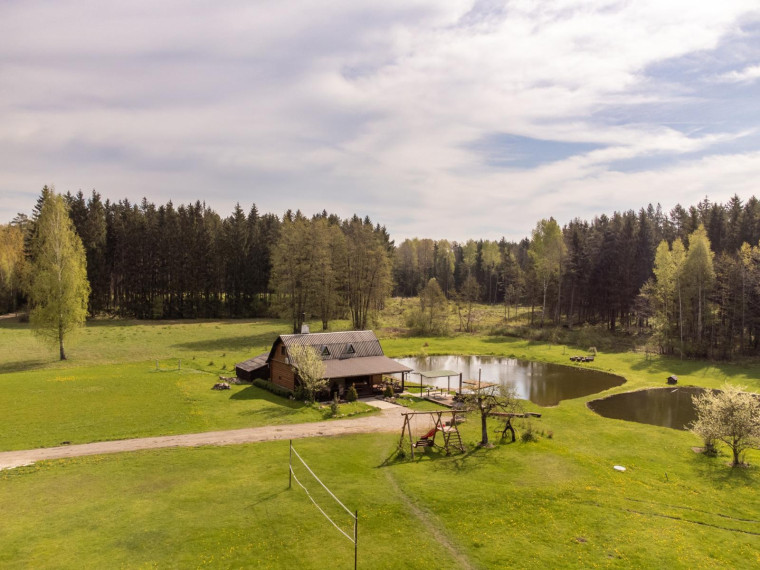 Parduodamas namas Miško g., Albertavos k., Jonavos r. sav., 359.06 m² ploto 4 kambariai 36
