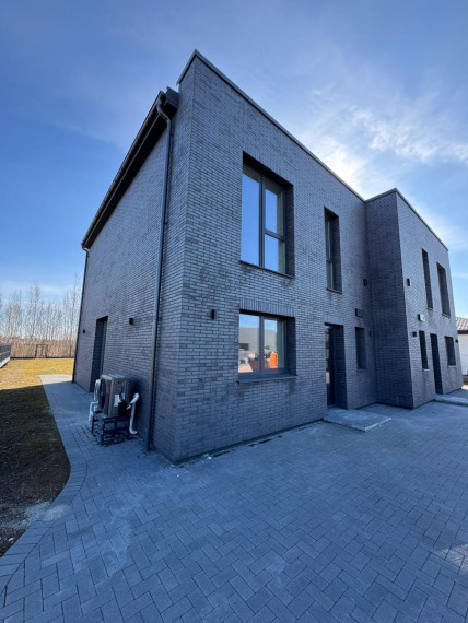 Parduodamas namas Lapišės g., Lieporiai, Šiaulių m., Šiaulių m. sav., 123.44 m² ploto 4 kambariai 3
