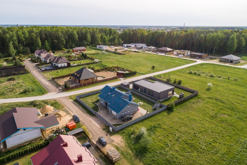 Parduodamas namas Smilgų g., Reivyčių k., Mažeikių r. sav., 269.27 m2 ploto, 1 aukštai 5