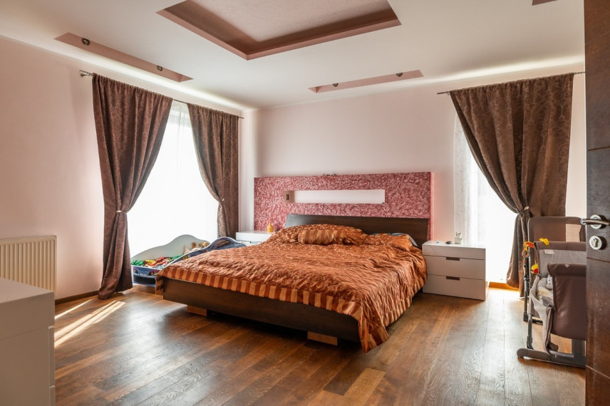 Parduodamas namas Smilgų g., Reivyčių k., Mažeikių r. sav., 269.27 m2 ploto, 1 aukštai 23