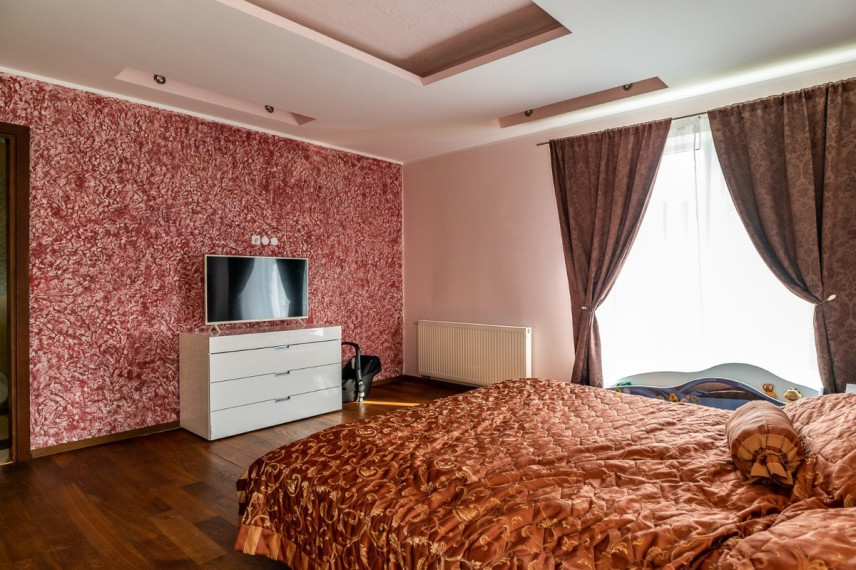Parduodamas namas Smilgų g., Reivyčių k., Mažeikių r. sav., 269.27 m2 ploto, 1 aukštai 25