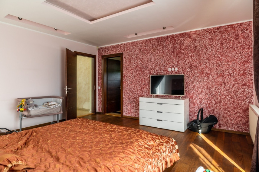 Parduodamas namas Smilgų g., Reivyčių k., Mažeikių r. sav., 269.27 m2 ploto, 1 aukštai 26