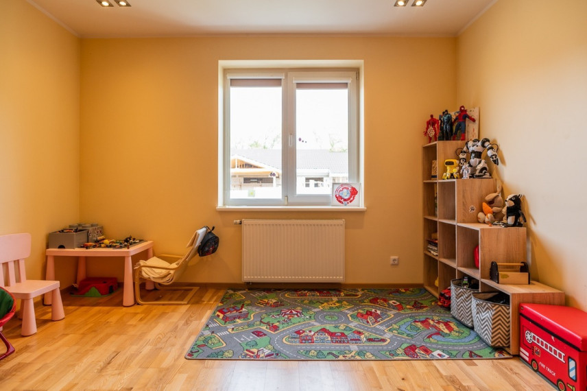 Parduodamas namas Smilgų g., Reivyčių k., Mažeikių r. sav., 269.27 m2 ploto, 1 aukštai 31