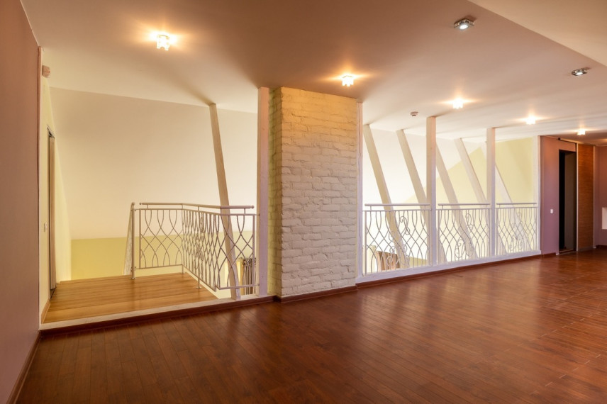 Parduodamas namas Smilgų g., Reivyčių k., Mažeikių r. sav., 269.27 m2 ploto, 1 aukštai 35