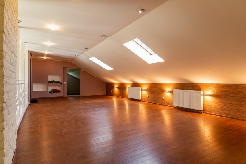 Parduodamas namas Smilgų g., Reivyčių k., Mažeikių r. sav., 269.27 m2 ploto, 1 aukštai 38
