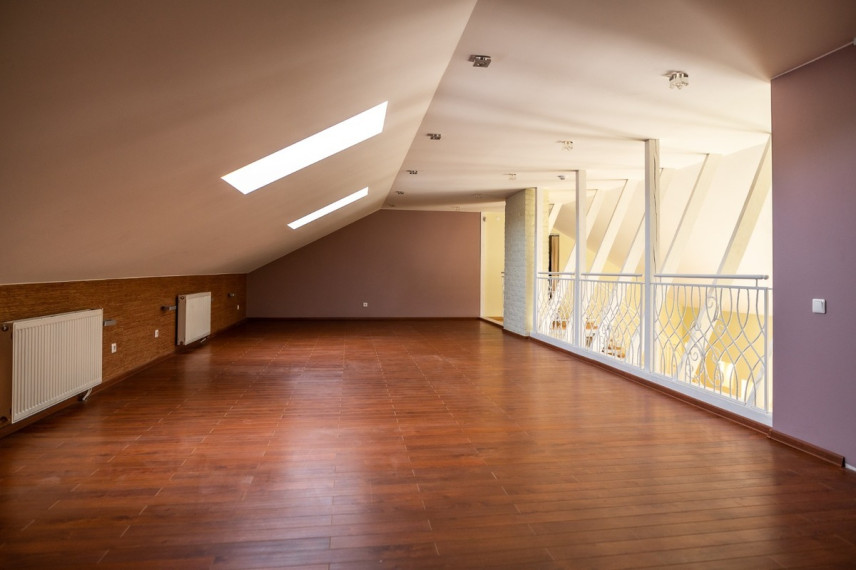 Parduodamas namas Smilgų g., Reivyčių k., Mažeikių r. sav., 269.27 m2 ploto, 1 aukštai 40