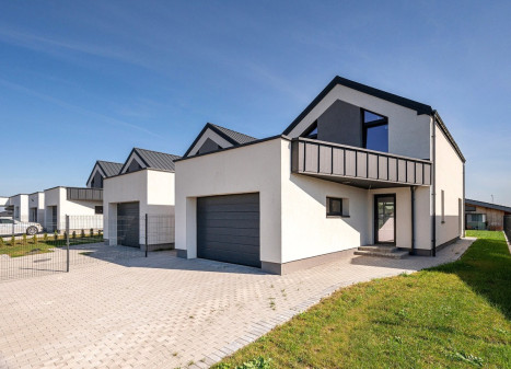 Parduodamas namas Adomo Varno g., Aukštieji Paneriai, Vilniaus m., Vilniaus m. sav., 153.84 m2 ploto, 2 aukštai