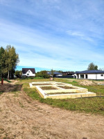 Parduodamas sklypas su projektu, statybų leidimu ir įrengtais namo pamatais Miškininkų g., Utenoje 3
