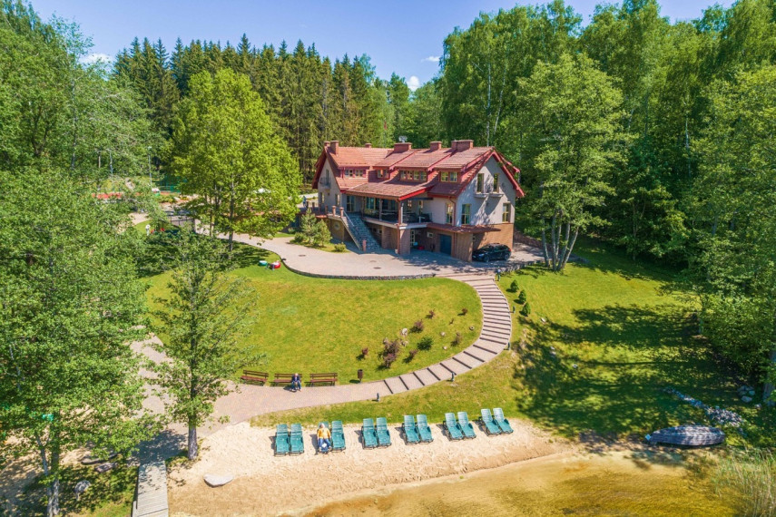 Parduodamas namas Ežero g., Klykių k., Utenos r. sav., 763.87 m2 ploto, 2 aukštai 2