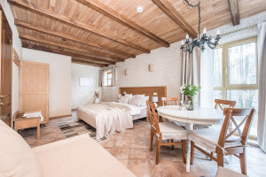 Parduodamas namas Ežero g., Klykių k., Utenos r. sav., 763.87 m2 ploto, 2 aukštai 5
