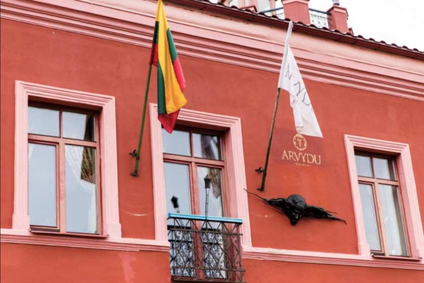 Parduodamas namas Pakalnės g., Bezdonių mstl., Vilniaus r. sav., 710.01 m2 ploto, 2 aukštai 29