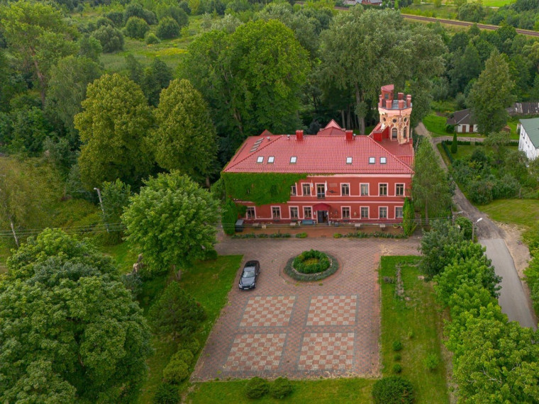 Parduodamas namas Pakalnės g., Bezdonių mstl., Vilniaus r. sav., 710.01 m2 ploto, 2 aukštai 30