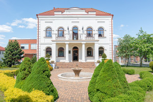 Parduodamos administracinės patalpos Maironio g., Kupiškio m., Kupiškio r. sav., 266 m2 ploto 1