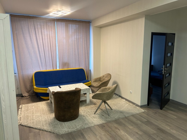 Nuomojamas butas Vytauto g., Centras, Marijampolės m., Marijampolės sav., 54 m2 ploto, 2 kambariai 5