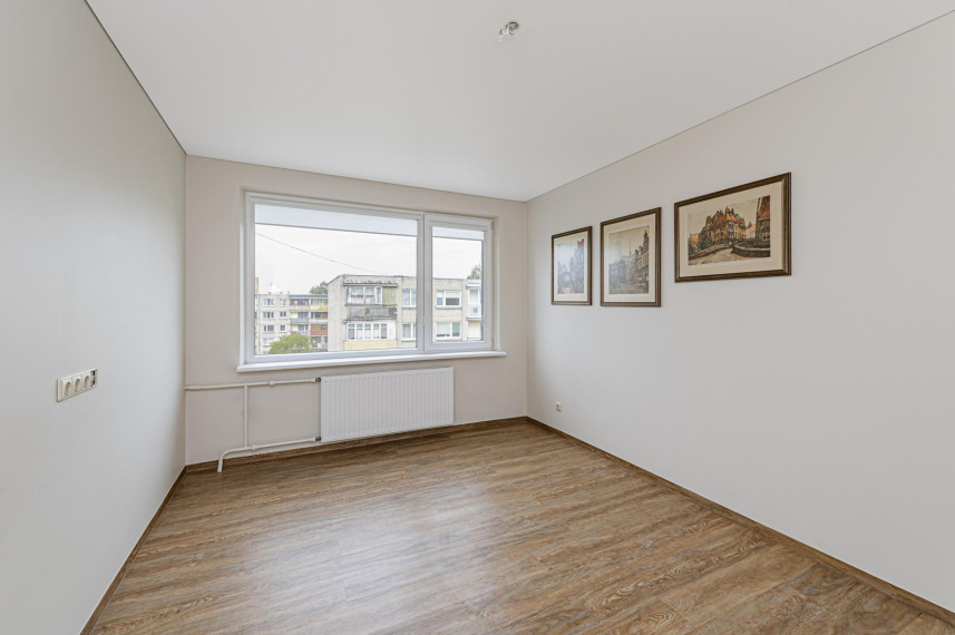 Parduodamas butas Medvėgalio g., Aukštieji Šančiai, Kauno m., Kauno m. sav., 80.57 m² ploto 4 kambariai 5