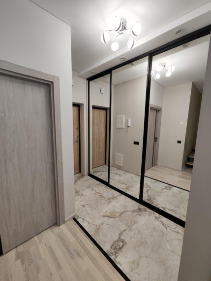 Parduodamas butas Daugėliškio g., Šnipiškės, Vilniaus m., Vilniaus m. sav., 96 m² ploto 5 kambariai 3