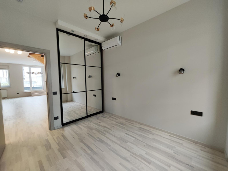 Parduodamas butas Daugėliškio g., Šnipiškės, Vilniaus m., Vilniaus m. sav., 96 m² ploto 5 kambariai 5