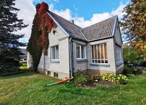 Parduodamas namas Kosmonautų g., Kurklių mstl., Anykščių r. sav., 168.62 m² ploto 3 kambariai Parduodamas namas Kosmonautų g., Kurklių mstl., Anykščių r. sav., 168.62 m² ploto 3 kambariai