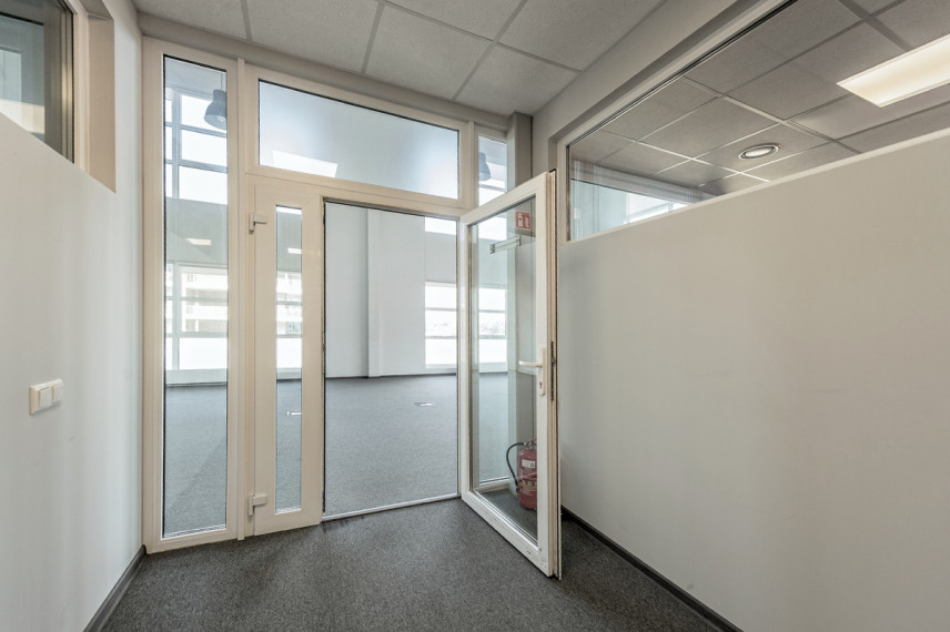Nuomojamos administracinės patalpos Dariaus ir Girėno g., Naujininkai, Vilniaus m., Vilniaus m. sav., 71.42 m2 ploto 6