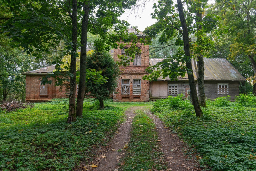 Parduodamas namas Ukmergės r. sav., Kurėnų k., Ežero g., 377.76 m2 ploto, 1 aukštai 3