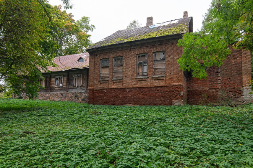 Parduodamas namas Ežero g., Kurėnų k., Ukmergės r. sav., 377.76 m2 ploto, 1 aukštai 12