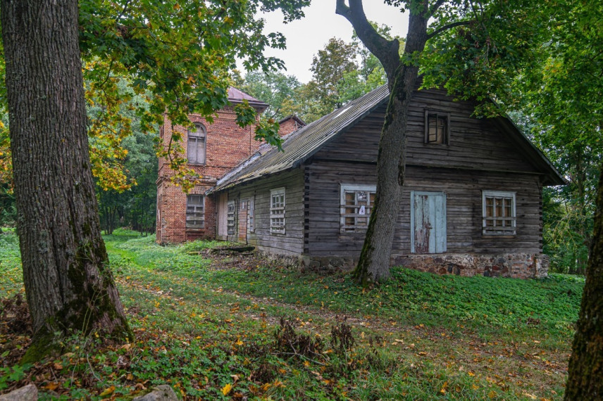 Parduodamas namas Ežero g., Kurėnų k., Ukmergės r. sav., 377.76 m2 ploto, 1 aukštai 14