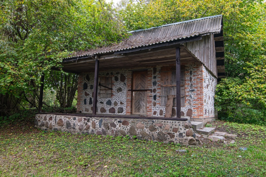 Parduodamas namas Ežero g., Kurėnų k., Ukmergės r. sav., 377.76 m2 ploto, 1 aukštai 17
