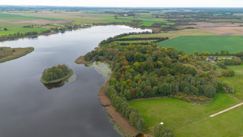 Parduodamas namas Ukmergės r. sav., Kurėnų k., Ežero g., 377.76 m2 ploto, 1 aukštai 24