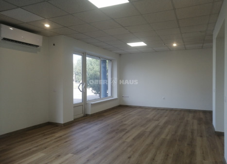 Nuomojamos administracinės patalpos Šermukšnių g., Centras, Klaipėdos m., Klaipėdos m. sav., 88 m2 ploto