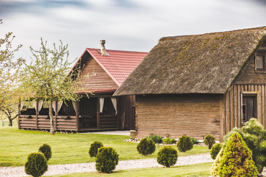 Parduodamas namas Varnakos g., Jaugeliškių k., Jonavos r. sav., 664.08 m² ploto 4 kambariai 32