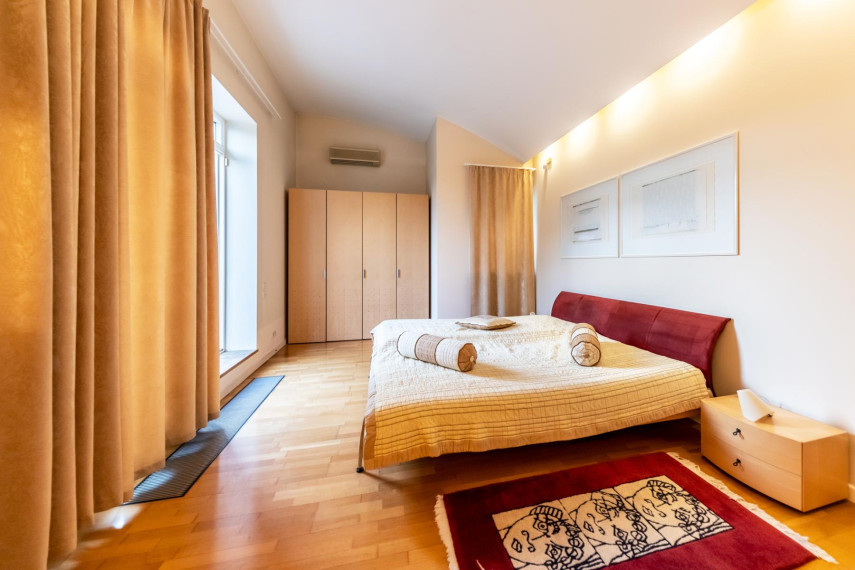 Parduodamas namas J. Basanavičiaus al., Žaliakalnis, Kauno m., Kauno m. sav., 310.03 m² ploto 5 kambariai 11