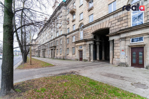 Nuomojamas stilingas,  trijų kambarių butas, A. Goštauto g. 21