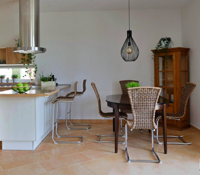 Parduodamas namas Miško g., Vilniaus m., Vilniaus m. sav., 141.83 m² ploto 3 kambariai 4