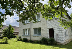 Parduodamas namas Plungės g., Milašaičių k., Plungės r. sav., 200 m² ploto 7 kambariai 9