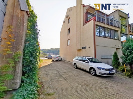 KOKYBIŠKAI ĮRENGTOS KOMERCINĖS PATALPOS CENTRE, 1 A., SU PARKAVIMO VIETOMIS 21