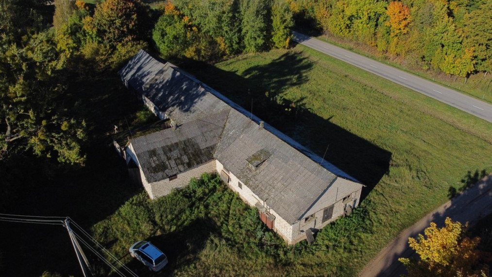 Parduodamos gamybinės, kitos paskirties, sandėliavimo patalpos Mokyklos g., Ingavangio k., Prienų r. sav., 1426.23 m2 ploto 2
