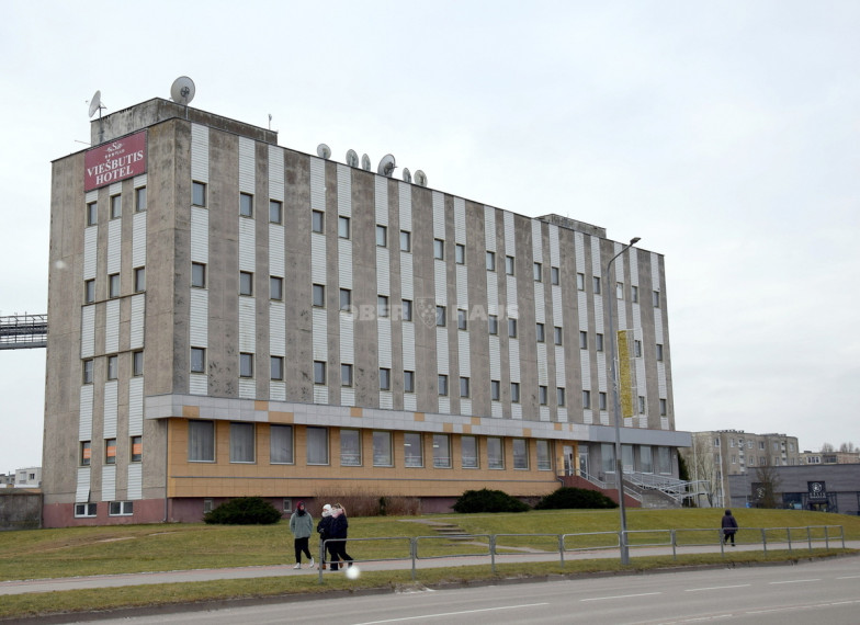 Parduodamos administracinės, gamybinės, kitos paskirties, maitinimo patalpos Žemaitijos g., Mažeikių m., Mažeikių r. sav., 1066.79 m2 ploto 1