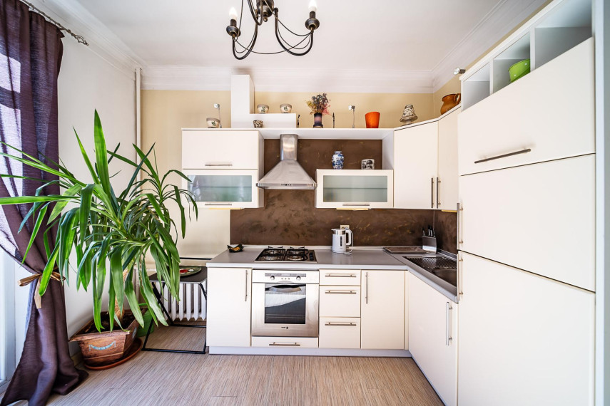 Trumpalaikė buto nuoma Varpo g., Centras, Šiaulių m., Šiaulių m. sav., 54.00 m² ploto 2 kambariai 5