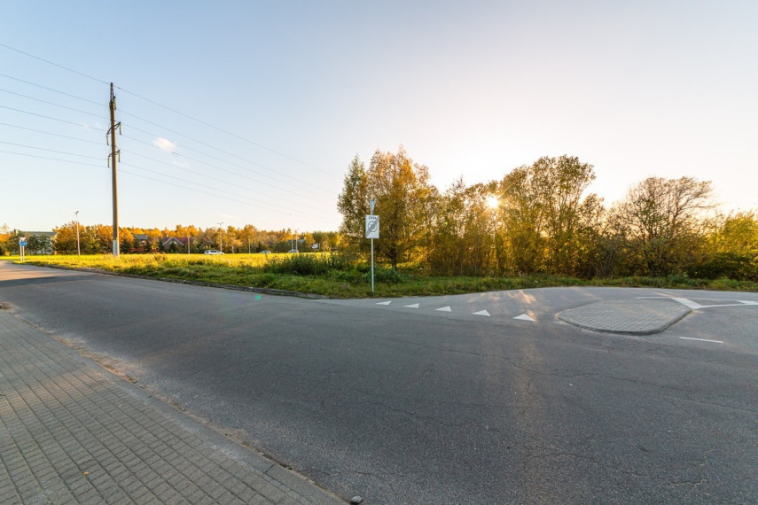 Parduodamas  sklypas Šiaulių m. sav., Šiaulių m., Aitvarų g.2, 69.03 a ploto 7