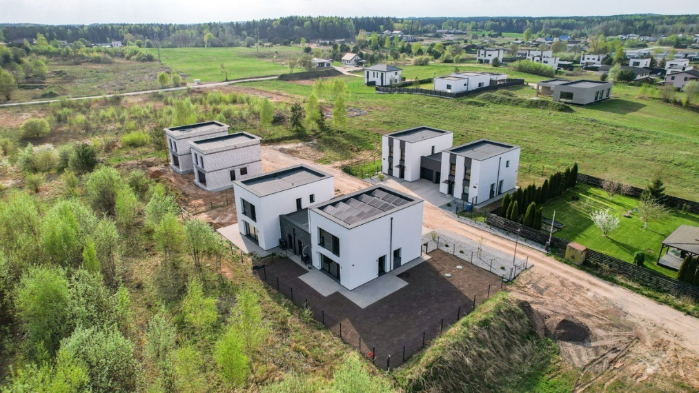 Parduodamas namas Antežerių g., Tarandė, Vilniaus m., Vilniaus m. sav., 133.86 m2 ploto, 2 aukštai 3