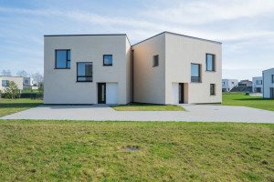 Parduodamas namas Vilniaus r. sav., Klevinės vs., `Girių, 118 m2 ploto, 2 aukštai 2