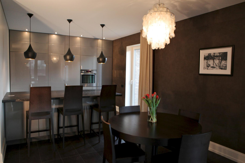 Parduodamas namas Linų g., Tauragės m., Tauragės r. sav., 262 m² ploto 5 kambariai 4
