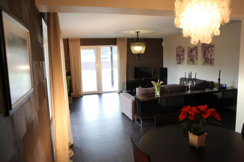 Parduodamas namas Linų g., Tauragės m., Tauragės r. sav., 262 m² ploto 5 kambariai 6