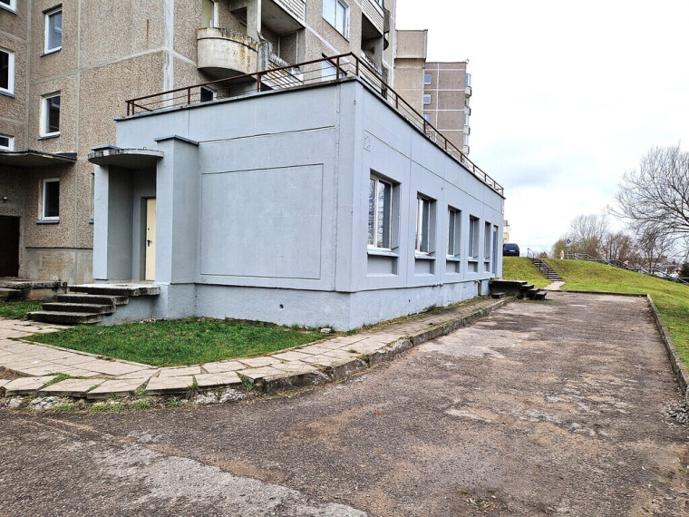 Parduodamas 45,29 kv.m., dviejų kambarių butas su daline apdaila Kudirkos g., Utenoje 6