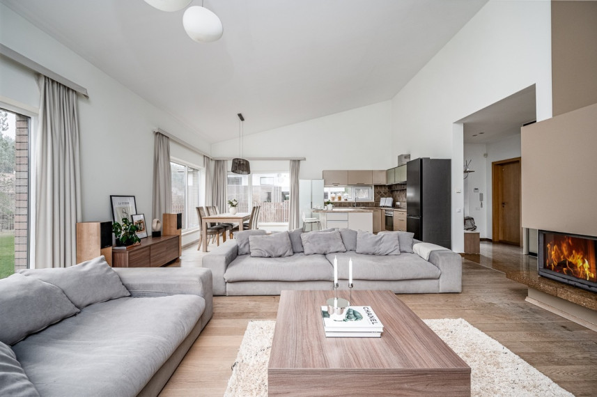 Parduodamas namas Veržuvos g., Antakalnis, Vilniaus m., Vilniaus m. sav., 208 m2 ploto, 2 aukštai 2