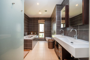 Parduodamas namas Molėtų pl., Didžiosios Riešės k., Vilniaus r. sav., 147.95 m2 ploto, 2 aukštai 10
