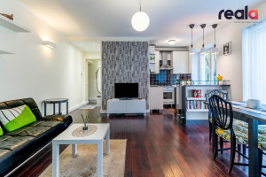 PARDUODAMI PILNAI ĮRENGTI 2 KAMBARIŲ APARTAMENTAI VILNIAUS GATVĖJE SU BALKONU, 43 KV.M 2
